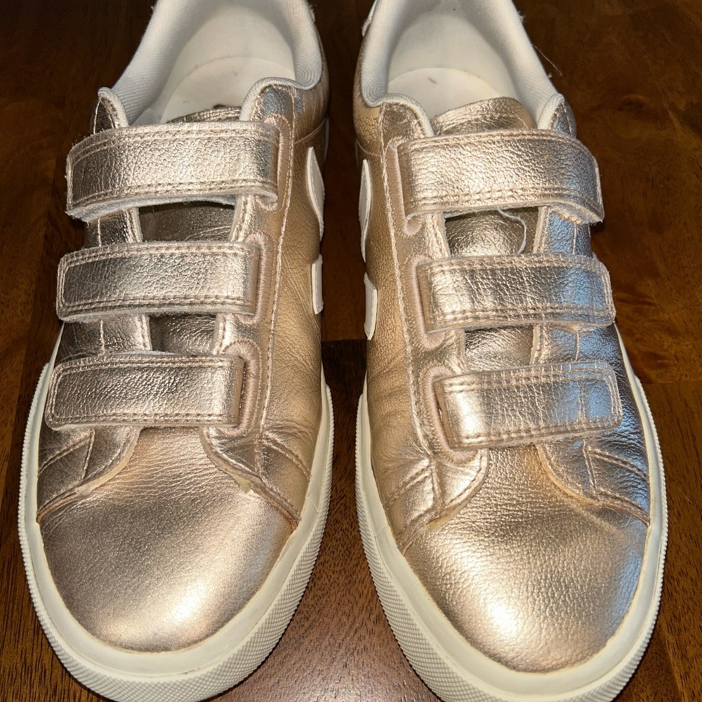 Veja Metallic Rose Gold Velcro Sneakers with White V Logo - Picture 2 of 12